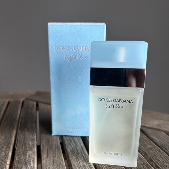 Dolce & Gabbana Light Blue Eau de Toilette - Picture 1 of 3